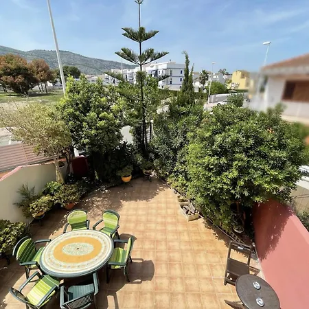 Acogedora Casa A 100m De La Playa